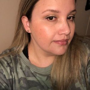 Meet your Posher, Erika